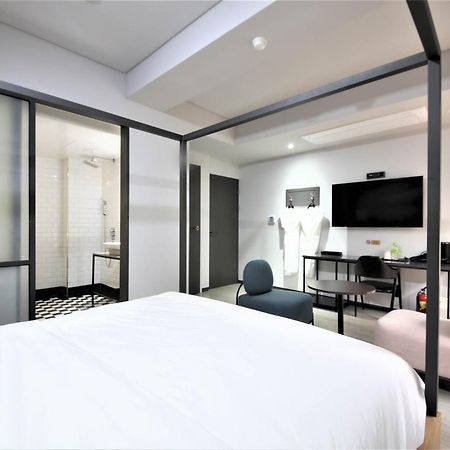 Busan Seomyeon Hound Hotel Exterior foto