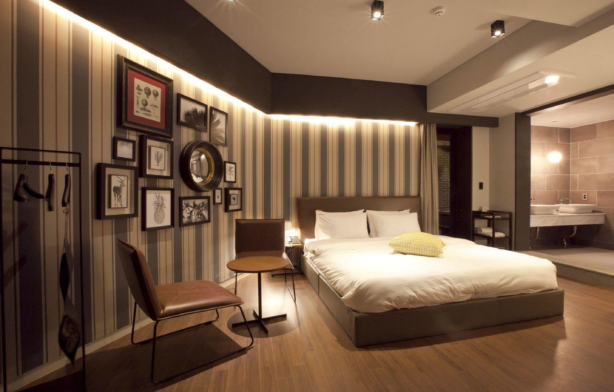 Busan Seomyeon Hound Hotel Exterior foto